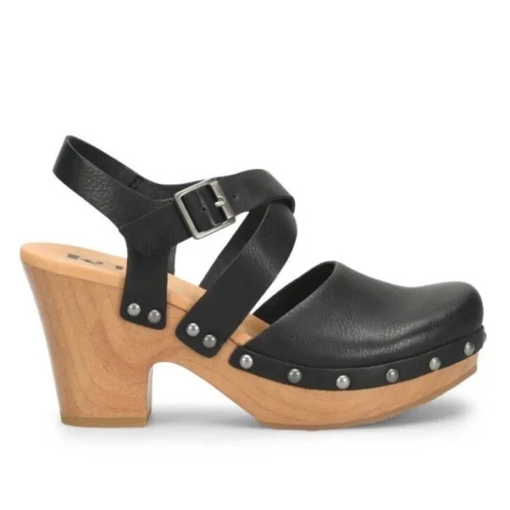 KORKS WOMEN'S ABLOOM NEW! Size:7 perfect for any occasion.